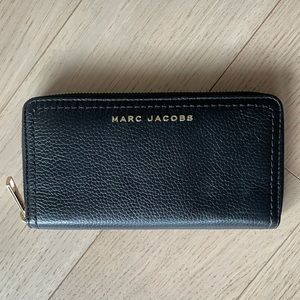 Marc Jacobs Zip Around Leather Long Wallet